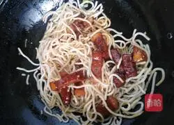 Illustration of Braised Pork and Vermicelli Stew 7