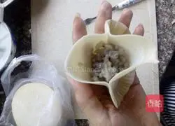 Illustration of how to make cabbage cake 3