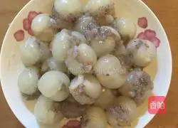Illustration of how to make lychee shrimp balls 2