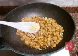 Illustration of how to make sweet and sour lotus root 12