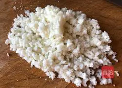 Illustration of how to make pearl meatballs 2