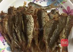 Illustration of how to make fried white strips 5