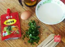 Illustration of how to make egg pancakes 1