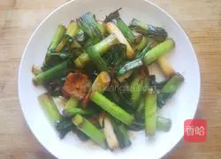 Illustration of how to make stir-fried meat with green garlic 6