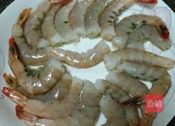 Illustration of how to make stir-fried shrimp 2