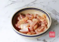 Pineapple Gu Illustration of how to make chicken meat (chicken version) 2