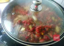 Illustration of how to make spicy crayfish 13