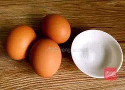 Illustration of how to make cloud eggs 1