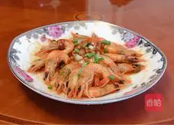 Illustration of how to make tomato garlic shrimp 8