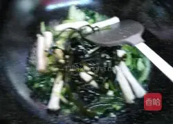 Hai Bawang Illustration of how to make fried kohlrabi with kelp 8