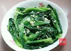 Illustration of how to make garlic lettuce 6