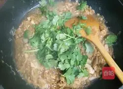 Illustration of how to cook pork with pickled cabbage 8