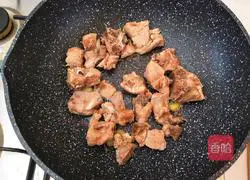 lazy Illustration of the human version of sweet and sour pork ribs 3