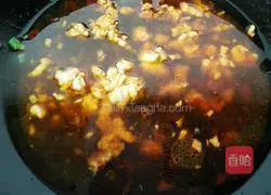 Illustration of how ants climb a tree 5