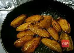 Illustration of braised chicken wings 6