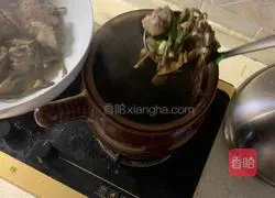 Illustration of the Recipe for Stewed Pork Ribs with Cowpeas in Casserole 8