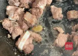 Illustration of how to make sweet and sour pork ribs 2