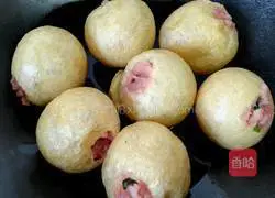 Illustration of how to make Wuxi meat stuffed with gluten 8