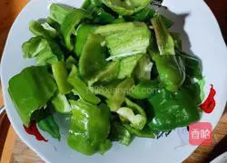 Fried tripe with green peppers Practice illustration 2