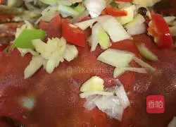 Illustration of how to make scallion oil crab 10