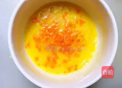 Illustration of how to make pepper ring egg pancake 3 