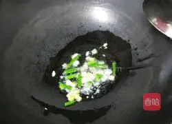 Illustration of how to make chicken stewed with dried potatoes 4