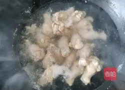 Illustration of how to make braised dried chicken wings 1