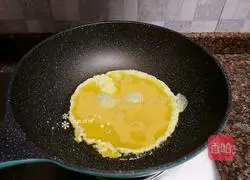 Illustration of how to make spinach, fungus and scrambled eggs 7