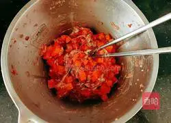 Illustration of steamed beef tendons with mushrooms 7