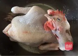 Illustration of how to make braised whole chicken 1