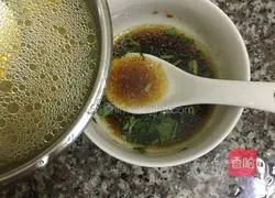 Illustration of how to make tender shredded chicken 10