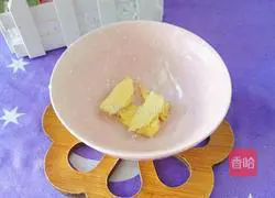 Illustration of how to make dragon fruit shrimp to reduce heat 3