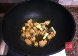 Illustration of how to make Sibao roasted chicken wings 6