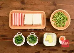 Illustration of how to make crab roe tofu 1