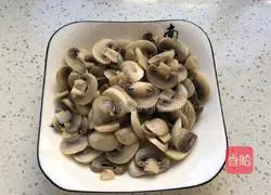 Illustration of how to make colorful peppers and mushrooms 3