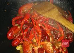 Garlic Crayfish Recipe Illustration 4