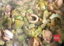 Bitter Melon Scallop Recipe Illustration 14