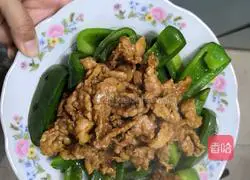 Illustration of how to make fried meat with green pepper 4