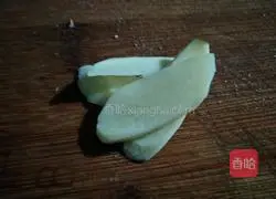 Illustration of how to make braised pork with dried bamboo shoots 4