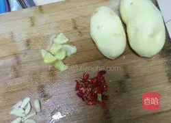Illustration of how to cook chicken nuggets with potatoes 1