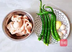 Illustration of how to make fried large intestine with green pepper 1