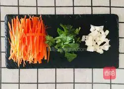 Illustration of how to make Guobao Pork 1