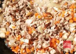 Illustration of how to make appetizer meat pickles 12