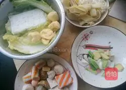 Illustration of how to make spicy hotpot 1