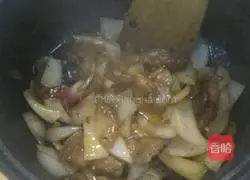 Illustration of how to make twice-cooked pork 8