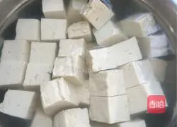 Illustration of how to make Mapo Tofu with Sichuan flavor 1