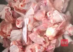 Illustration of how to make spicy chicken 1