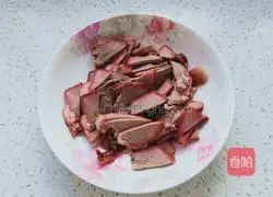 Illustration of how to make fried pork tongue with chili pepper 2