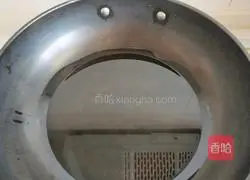 Illustration of how to fry shrimps that consume oil 5