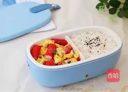 Illustration of how to make crab stick and egg bento 13
